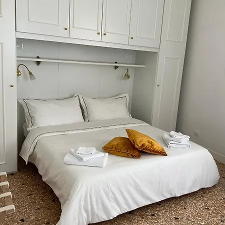 At - Rialto Bridge Apartmán Benátky